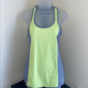 ✨ CHAMPION woman fitness tan top